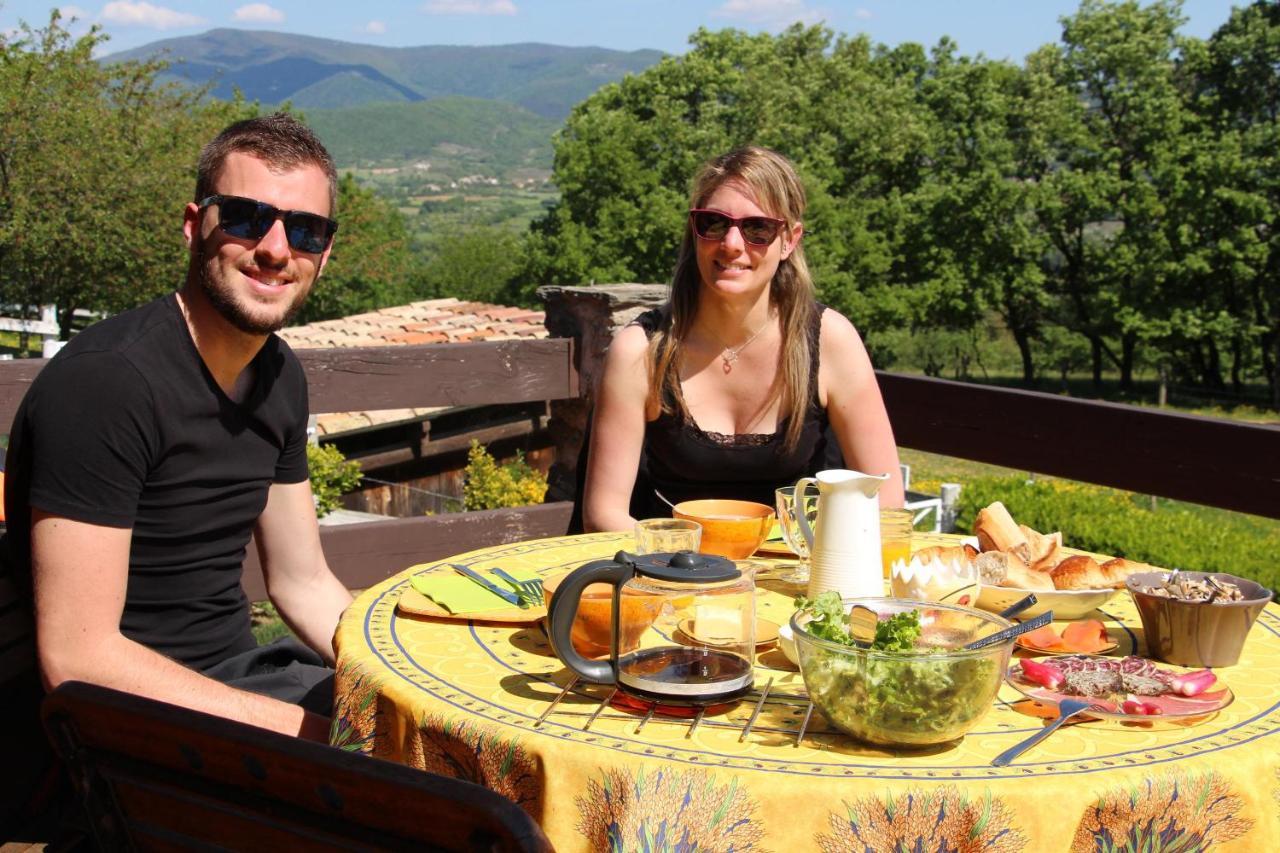 Domaine Insolite Du Petit Moras Chomerac Экстерьер фото